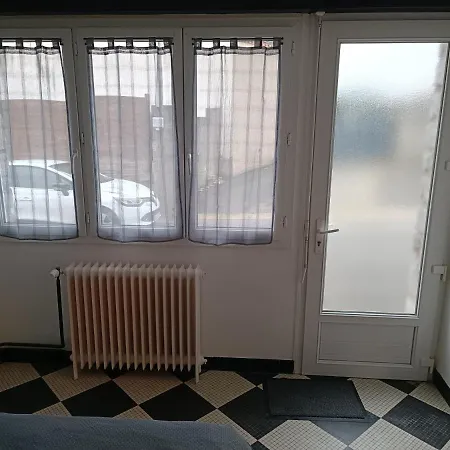 Privative A St Remy En Mauges Bed & Breakfast 3*