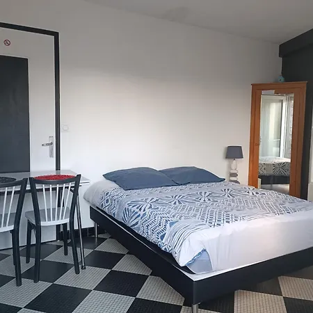 Alojamento de Acomodação e Pequeno-almoço Privative à St Remy En Mauges